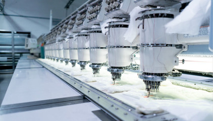 利潤(rùn)突破萬億，輕工業(yè)何以交出亮眼成績(jī)單？